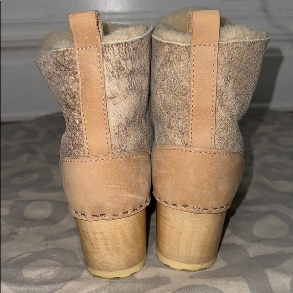 No.6 Shearling Lander Clog Boots, size 39
Like New - Picture 3 of 8